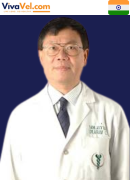 Dr. Aram Chusid – interventional cardiologist at Bumrungrad International Hospital, expert in angioplasty and congenital cardiac interventions | VivaVel Health