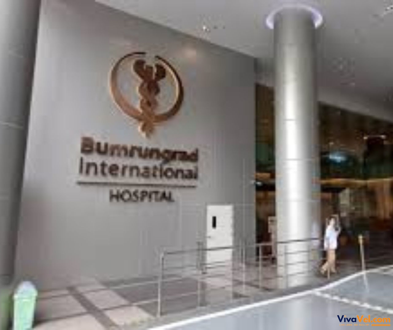 Advanced diagnostic and treatment equipment at Bumrungrad International Hospital