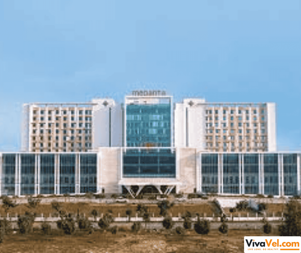 Global care desk at Medanta – The Medicity, Gurgaon – full-service medical travel arranged by VivaVel.com